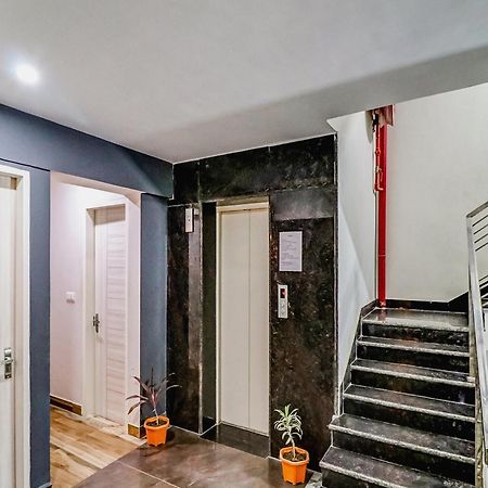 Hotel Townhouse Skylight Near Medanta Hospital Gurgaon Exterior foto